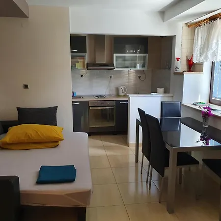 Apartman Tonka * Dugi Rat
